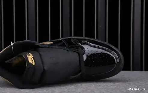 555088-032 Metallic High Gold Black Air (2020) Retro 555088-032 1 Jordan 0424